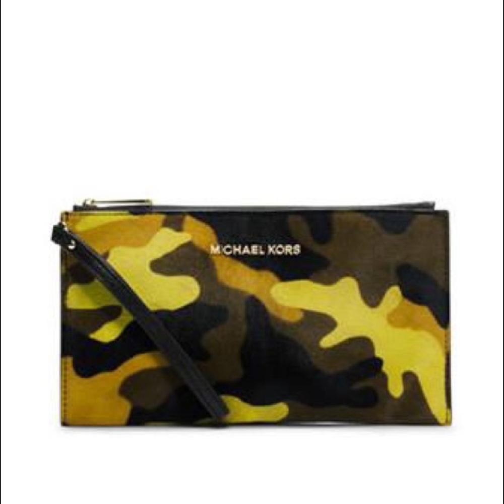Michael Kors Clutch ✨ *rare